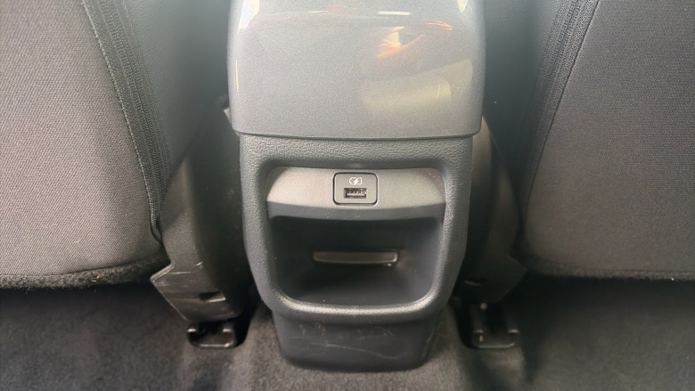 Nissan Juke 1.0 DiG-T 114 N-Connecta 5dr Petrol Hatchback
